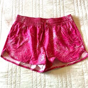 Guy Harvey Tropical Performance Shorts. Size Medium.